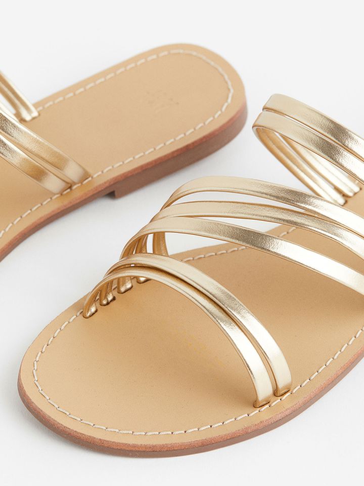 H and m flat sandals shop