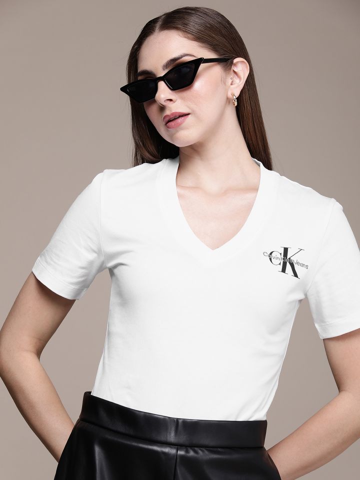 Calvin klein v 2024 neck slim fit