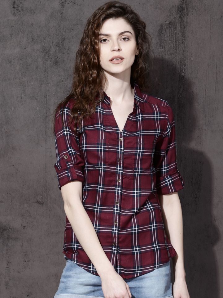 Buy Roadster Time Travlr Women Maroon Navy Blue Slim Fit Checked