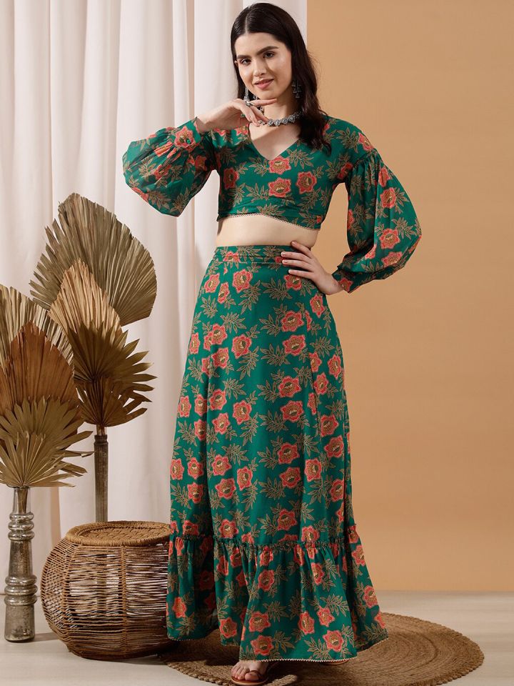 Crop top and long new arrivals skirt myntra