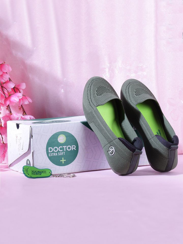 Doctor extra soft sandals deals