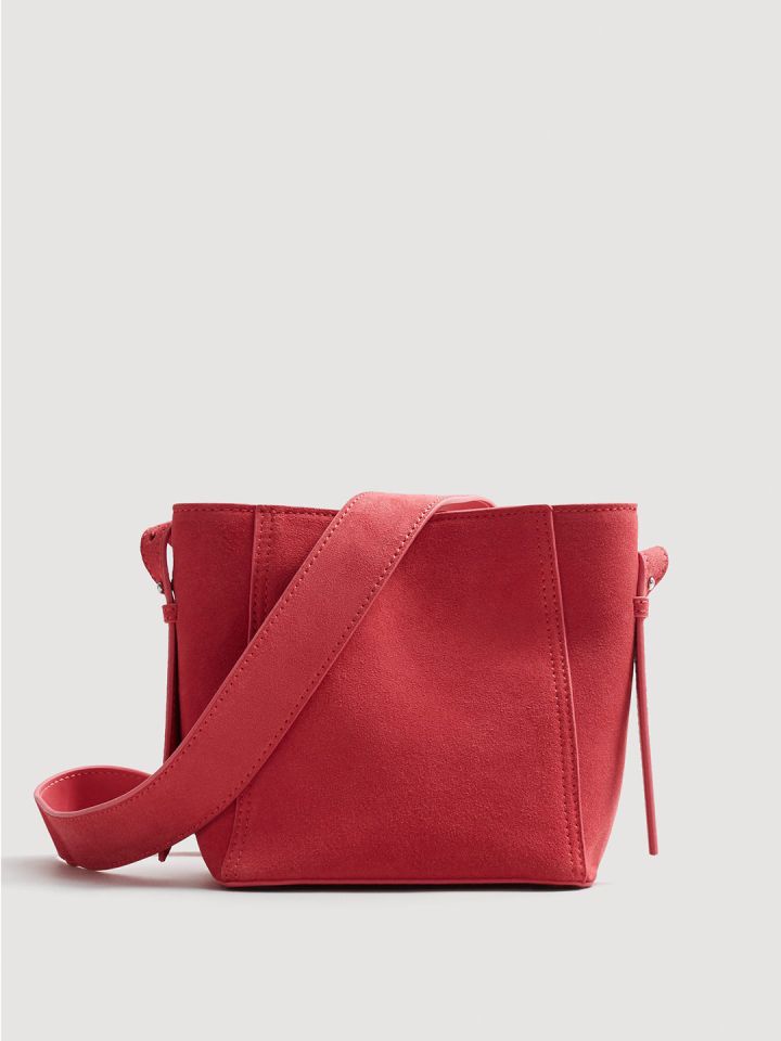 Mango sling deals bag myntra