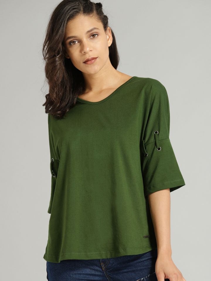 Buy Roadster Time Travlr Women Olive Green Solid V Neck T Shirt Tshirts For Women 2505054 Myntra