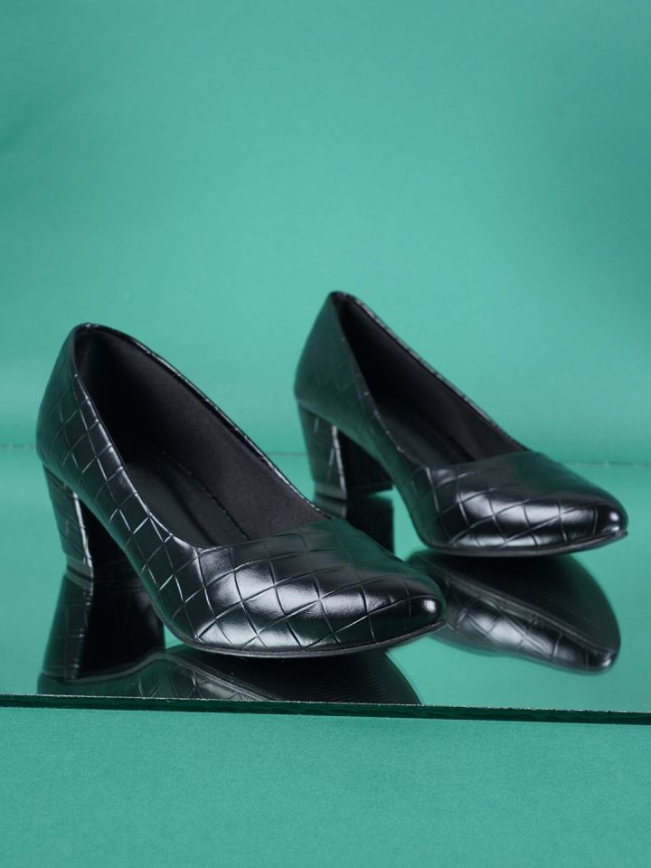Black patent leather block heel sale pumps