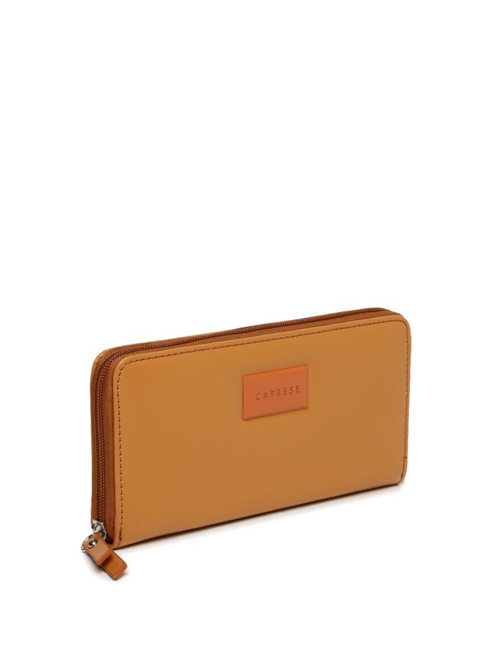 Caprese trinity sales women's wallet