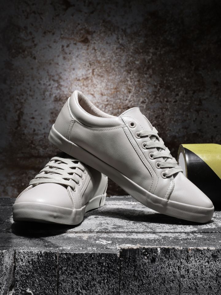 Mens grey sale tennis shoes