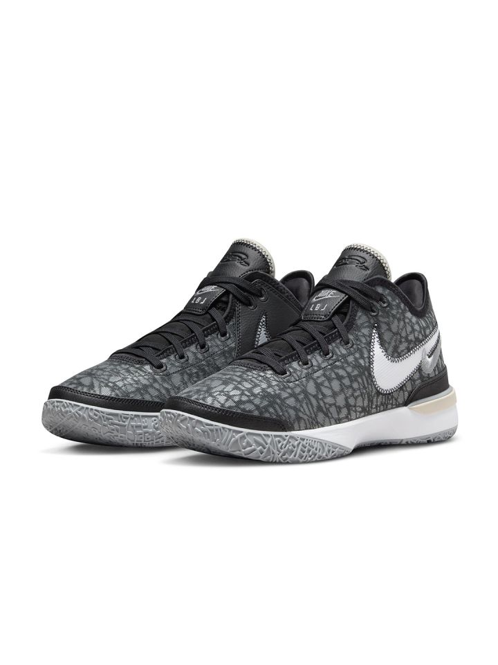 Nike lebron witness 2 myntra sale