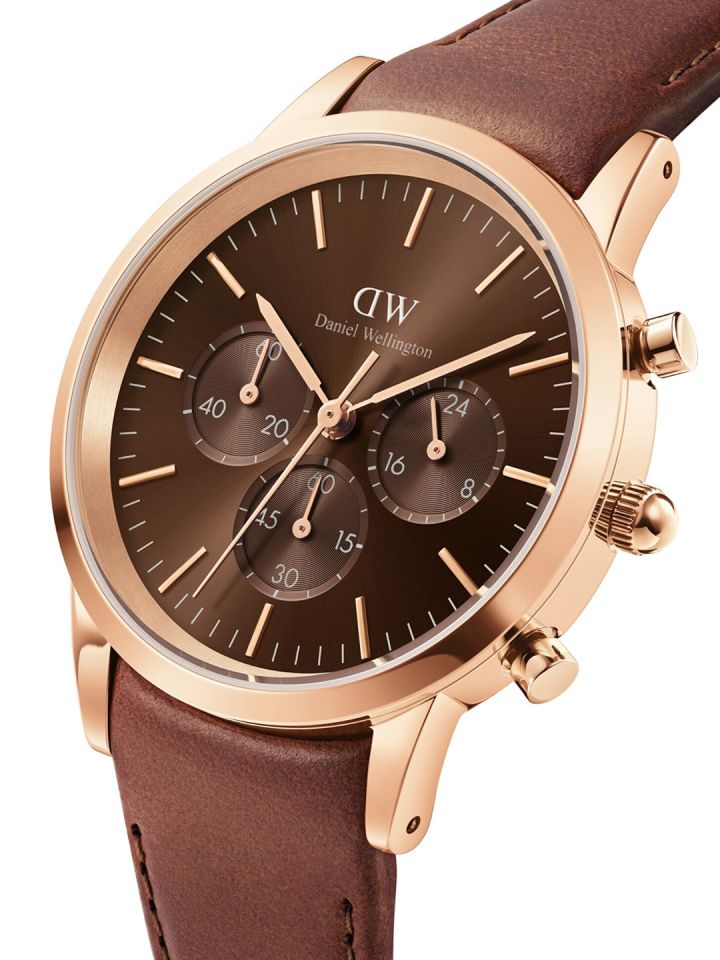 Buy Daniel Wellington Men Leather Straps Analogue Chronograph