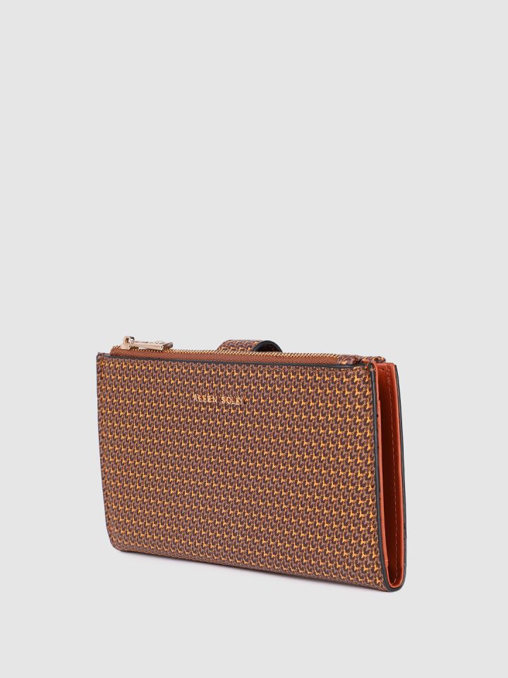 Caprese wallet myntra deals