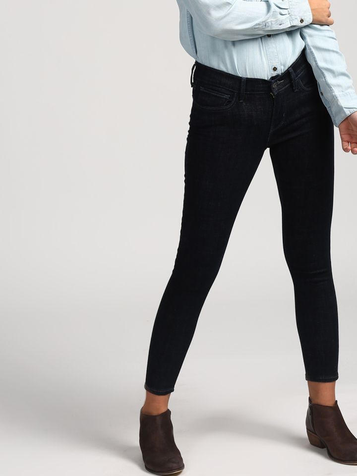 levi's slim fit women's jeans