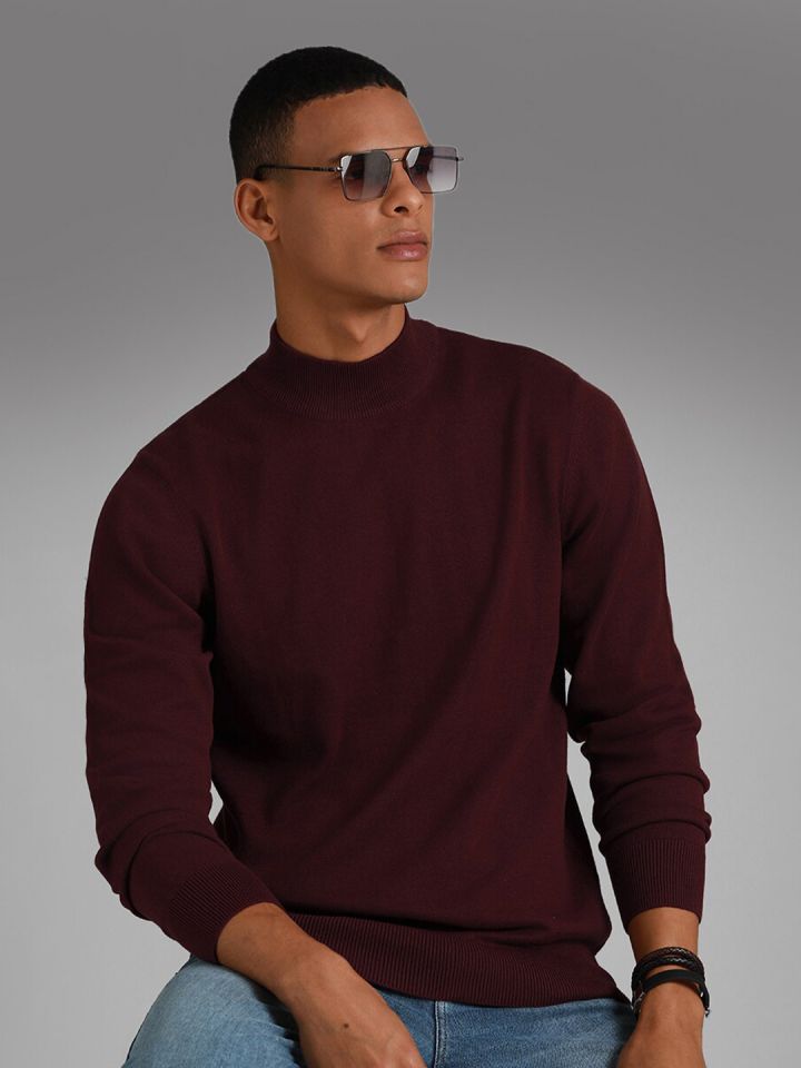 Maroon top pullover sweater
