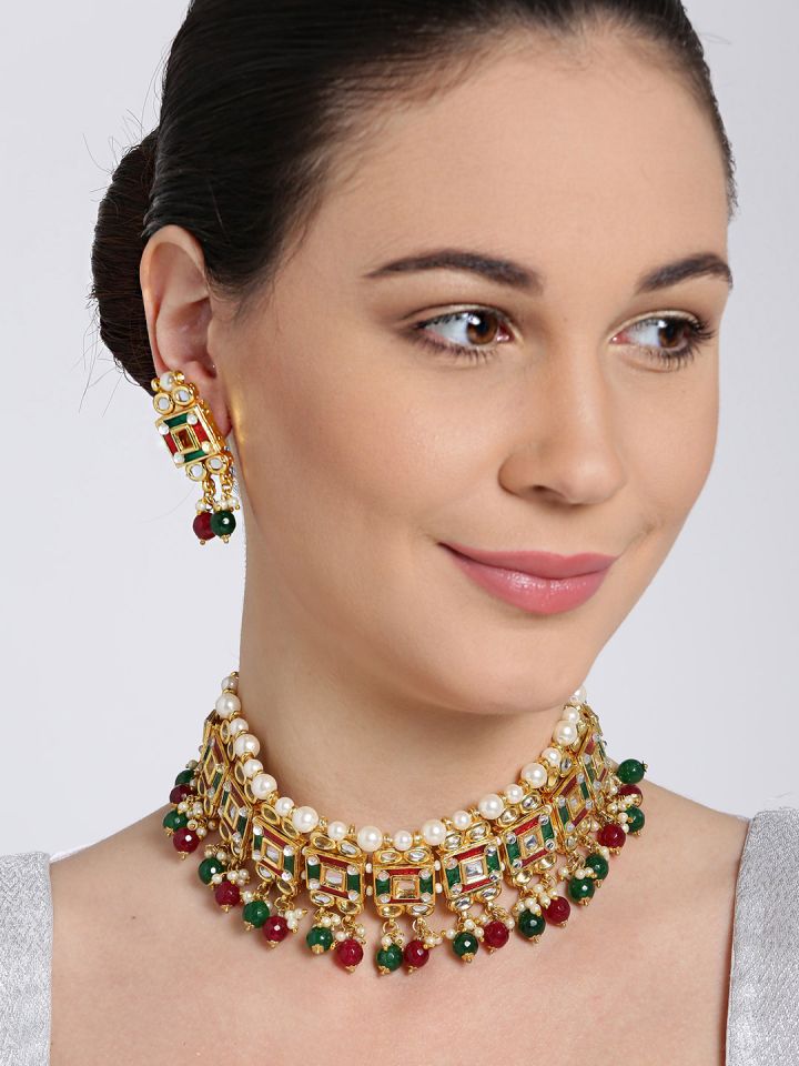 Red and outlet green choker