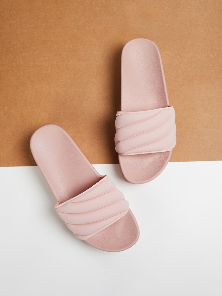 Ginger textured flip flops 2025