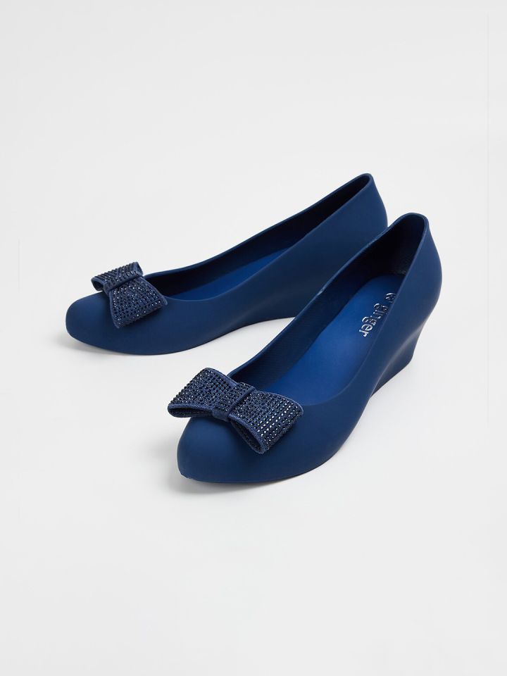 Ginger bow detail hotsell wedge heeled ballerinas