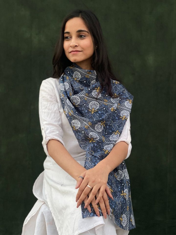 Navy blue and yellow scarf 2025