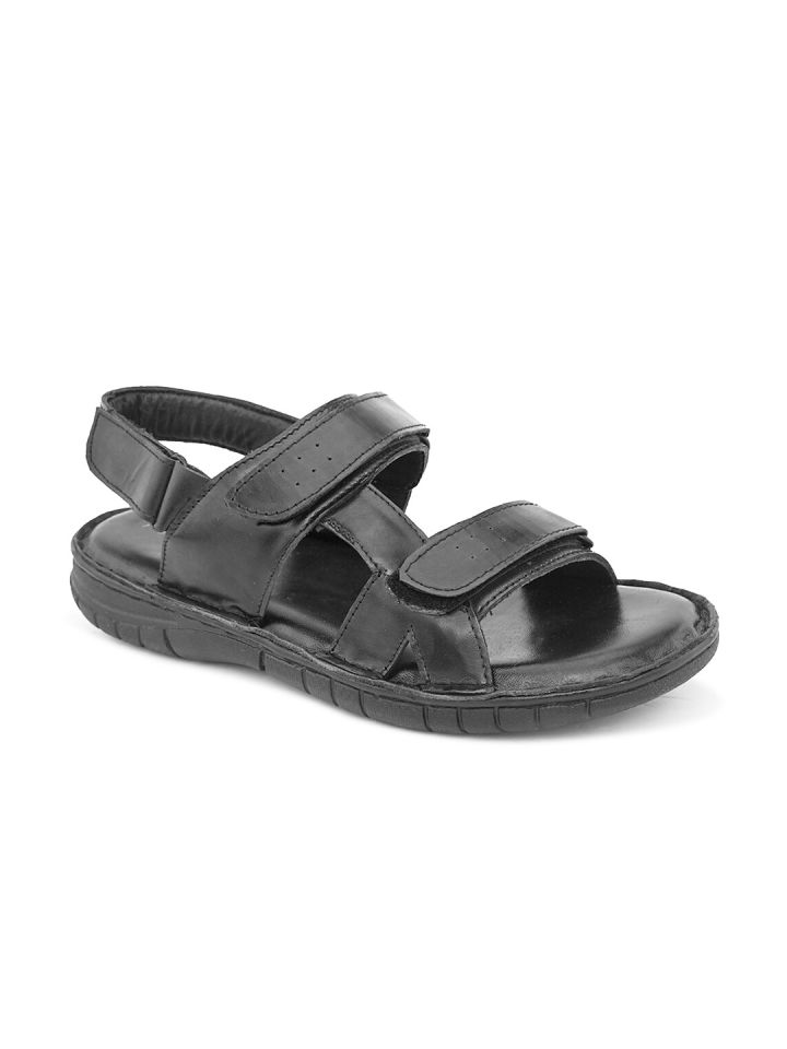 Fashion outlet victim sandals