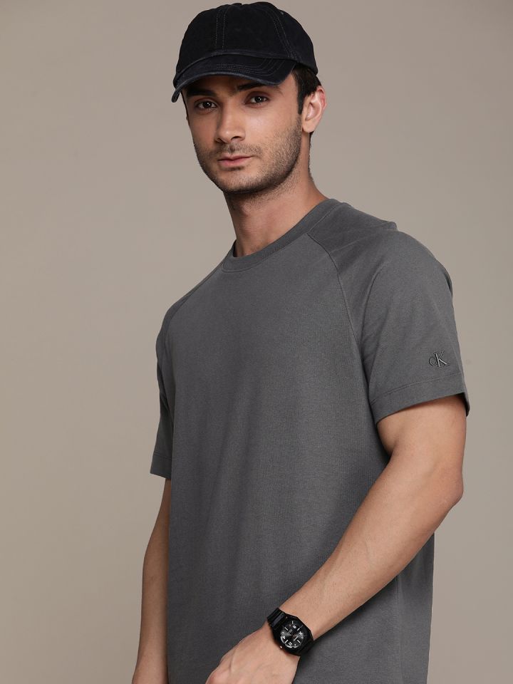 Oversized calvin klein t shirt online