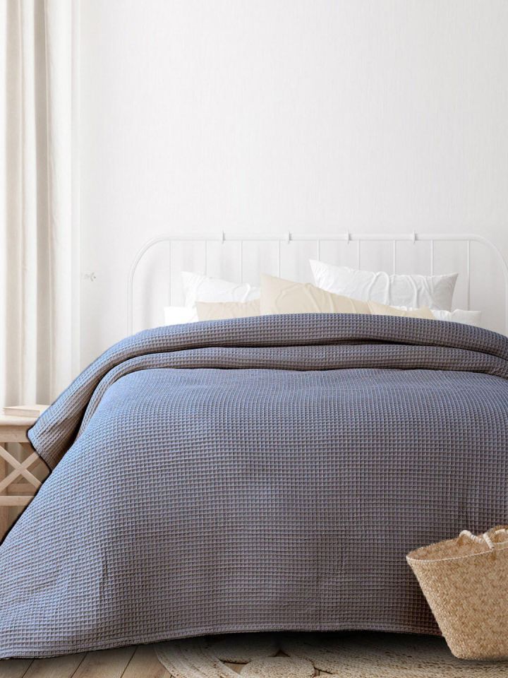 Myntra outlet winter blankets