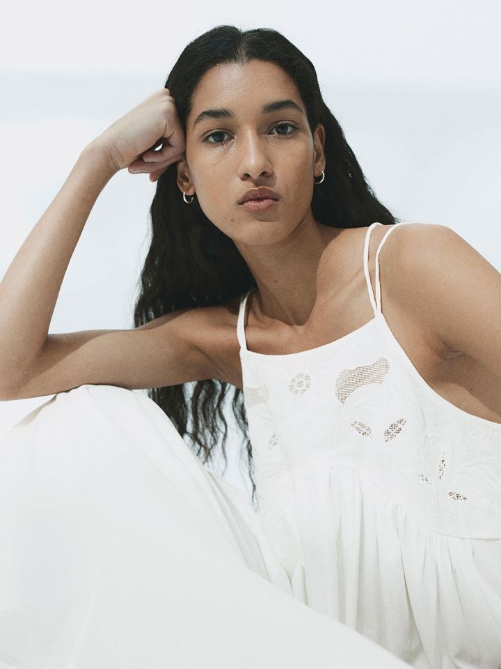 H&m embroidered cotton on sale dress