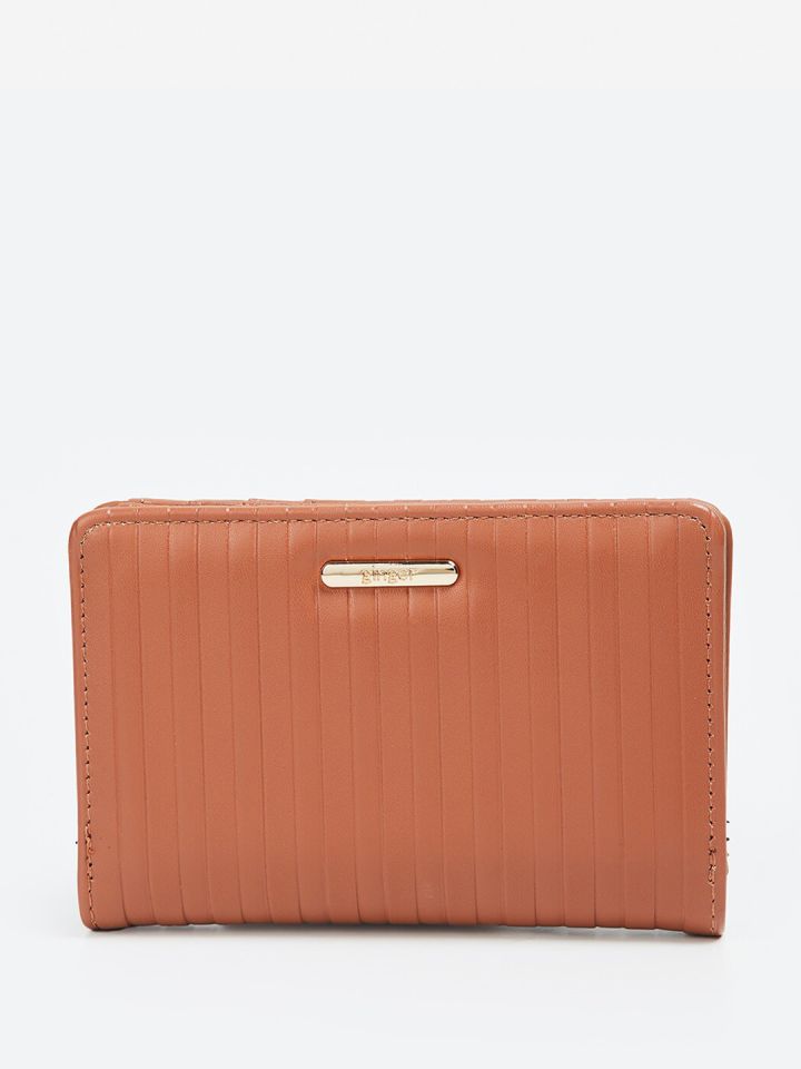 Lulu and sky 2025 wallets