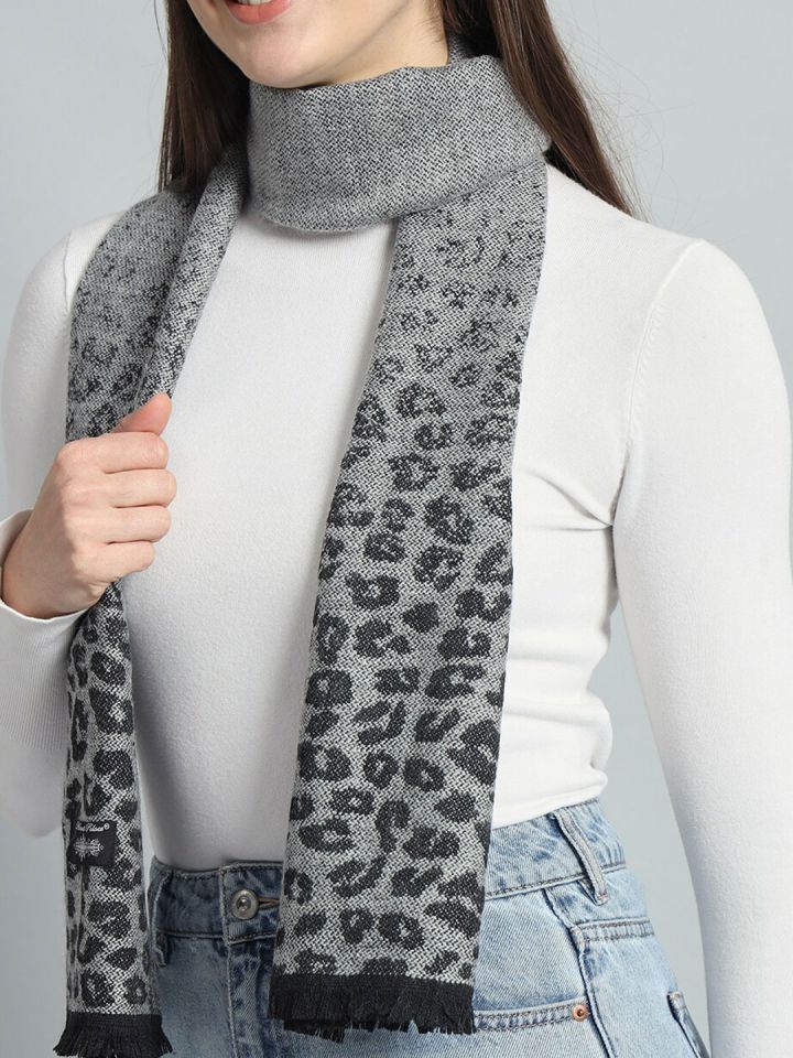 HANDICRAFT PALACE Animal Printed Reversible Woven Wool Scarf