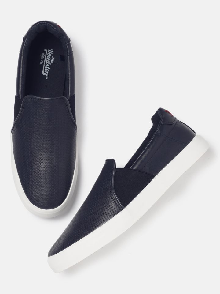 Roadster navy blue sneakers online