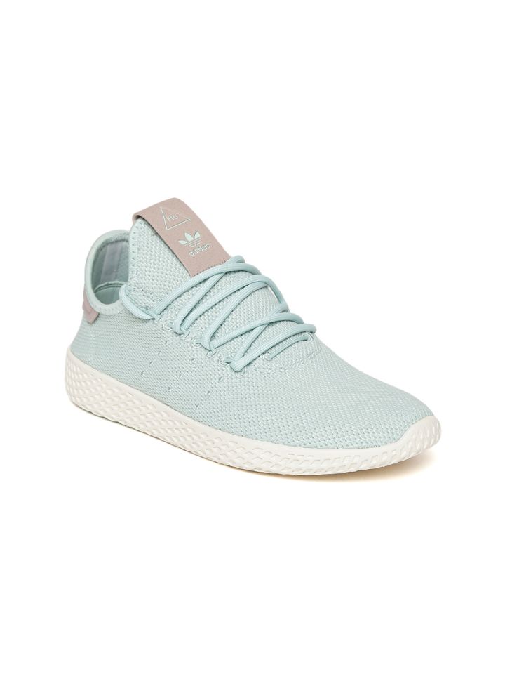 womens adidas casual sneakers