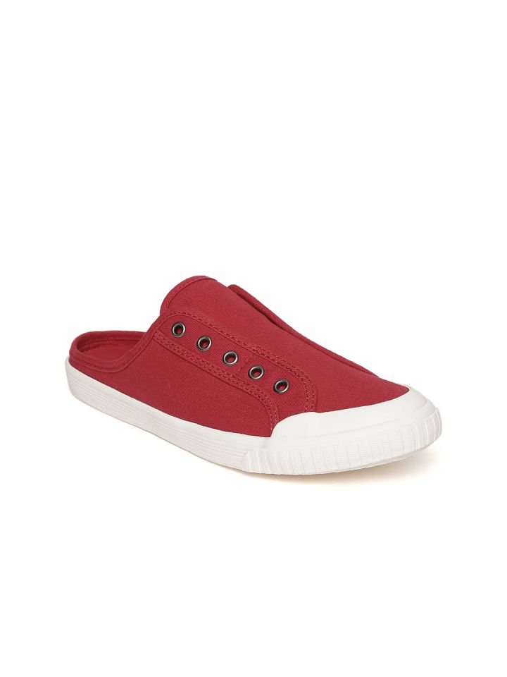 benetton red sneakers