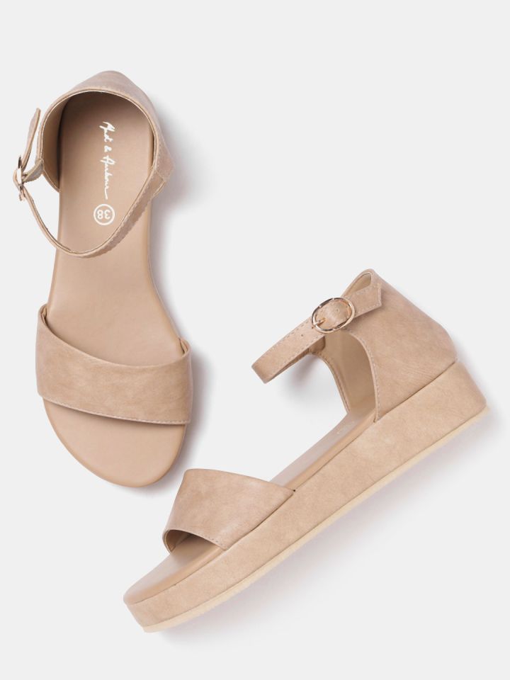 Flat clearance sandals myntra