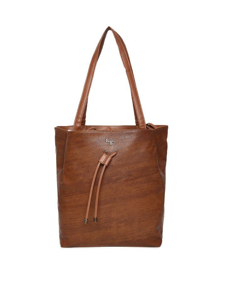 Baggit textured bucket 2025 bag