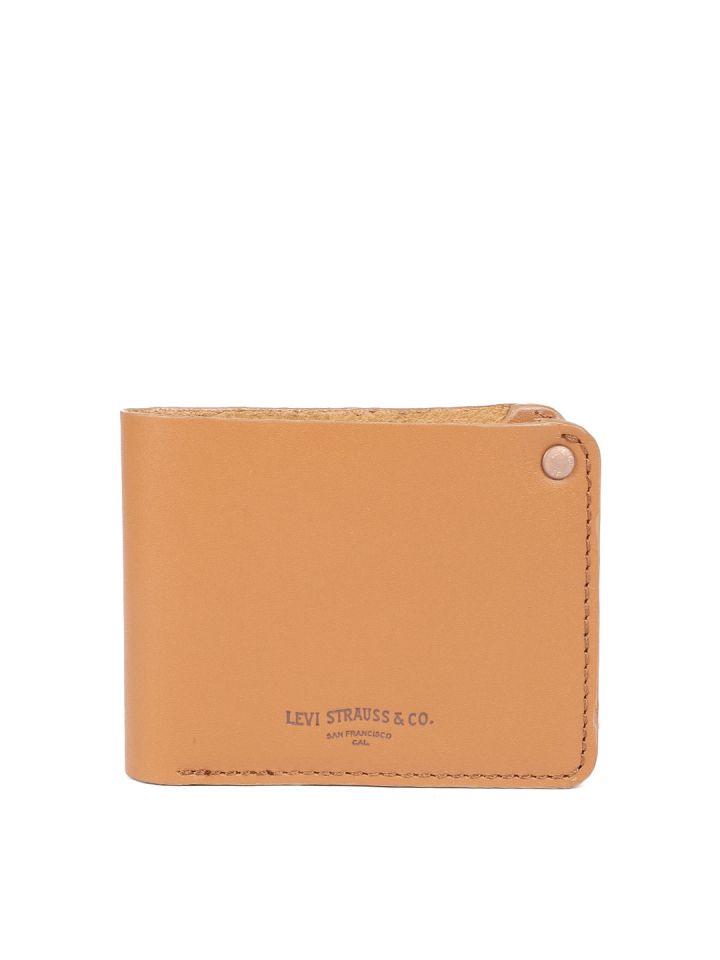 Levis clearance wallets myntra