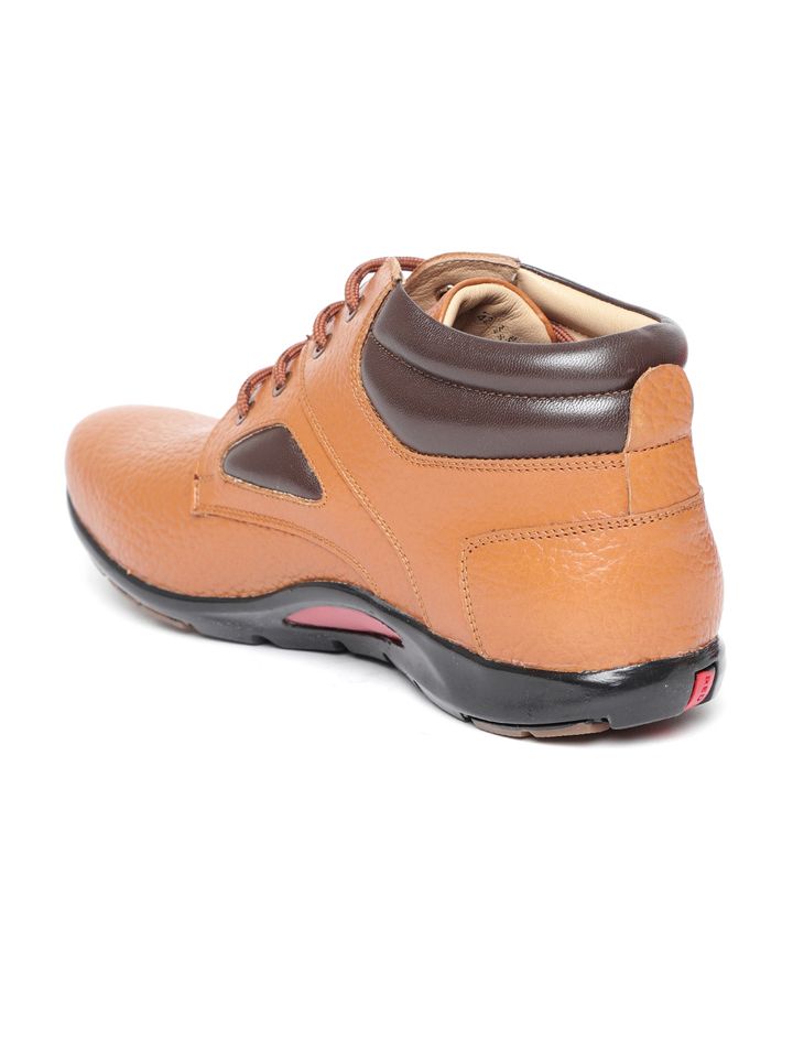 red chief chukka boots