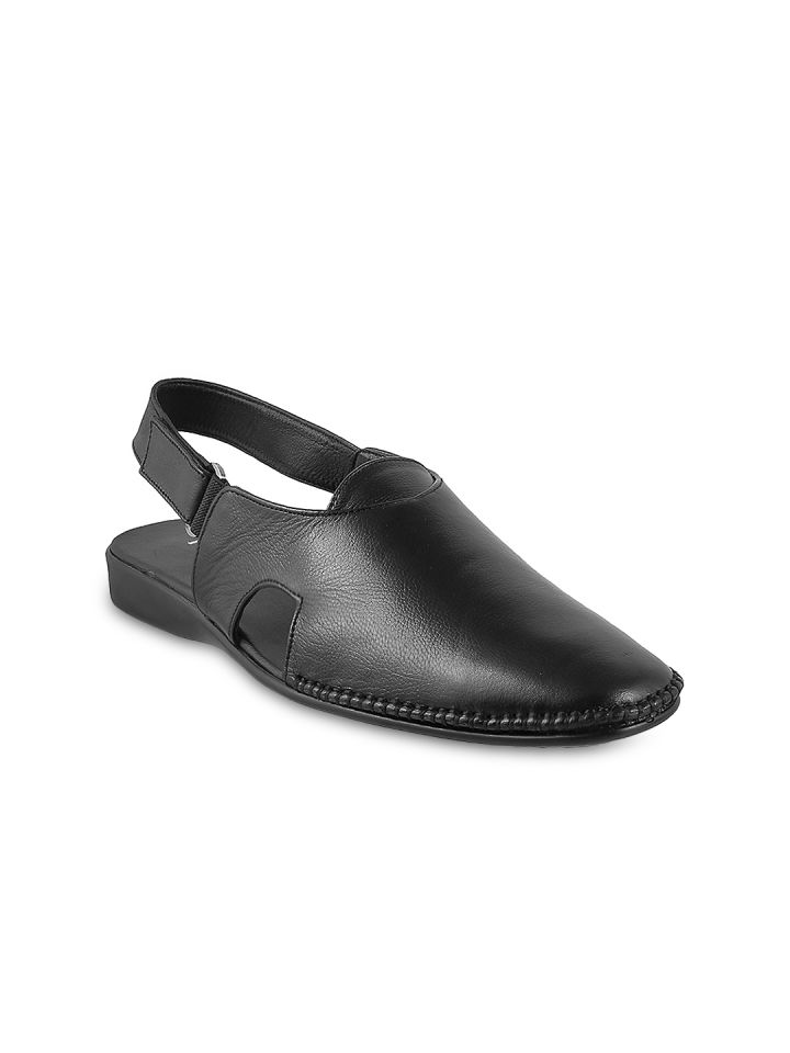 Mochi clearance sandals myntra