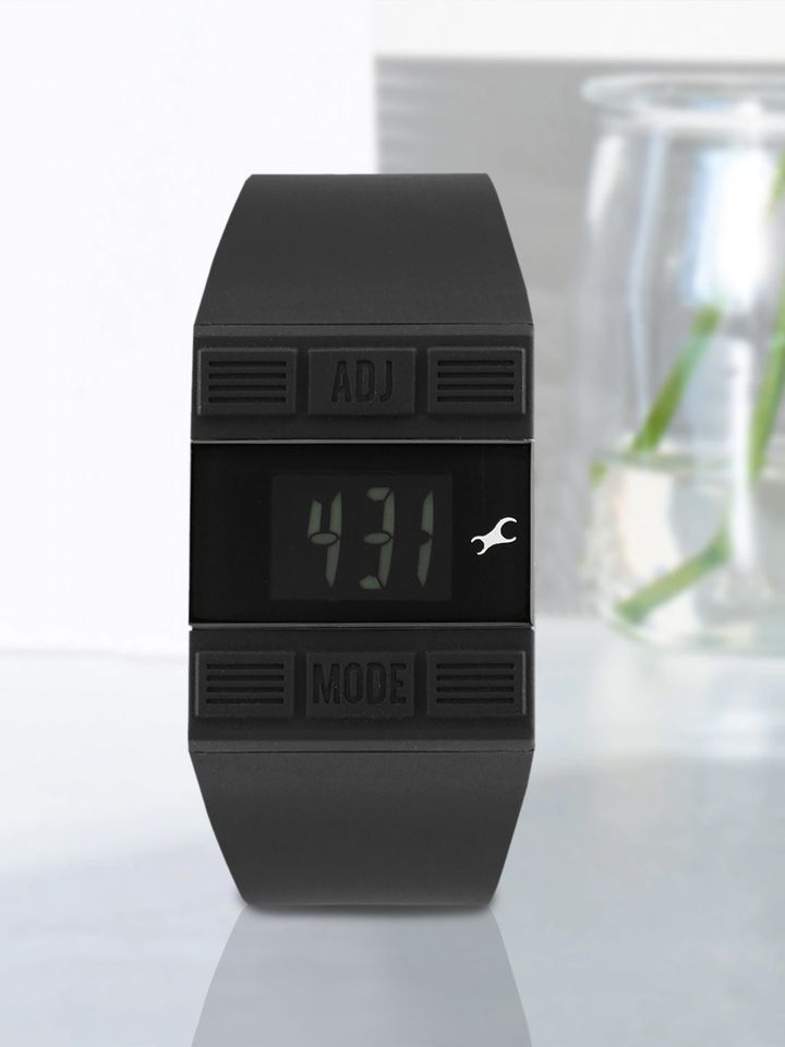 Buy Fastrack Digitals Women Black LCD Digital Watch 68004PP01J