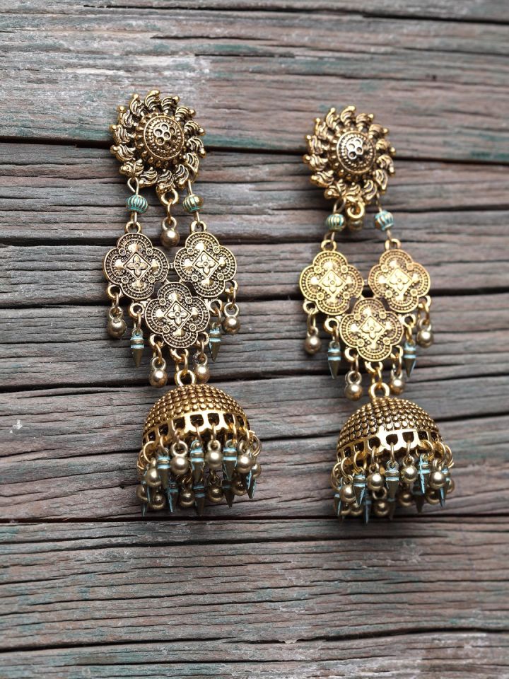 sore ears from earrings