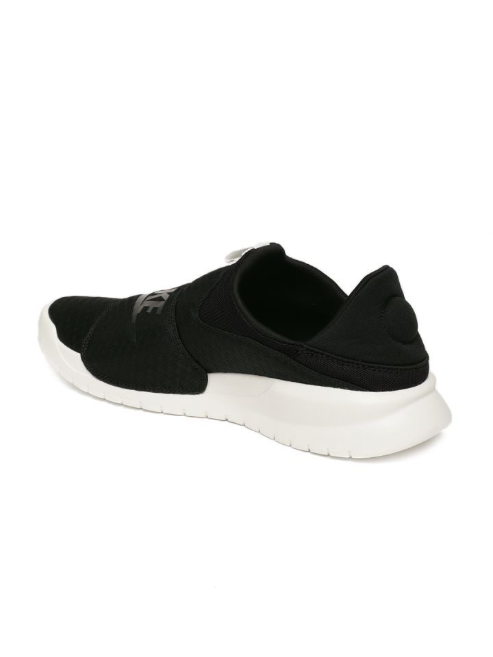 Nike benassi slp triple black store