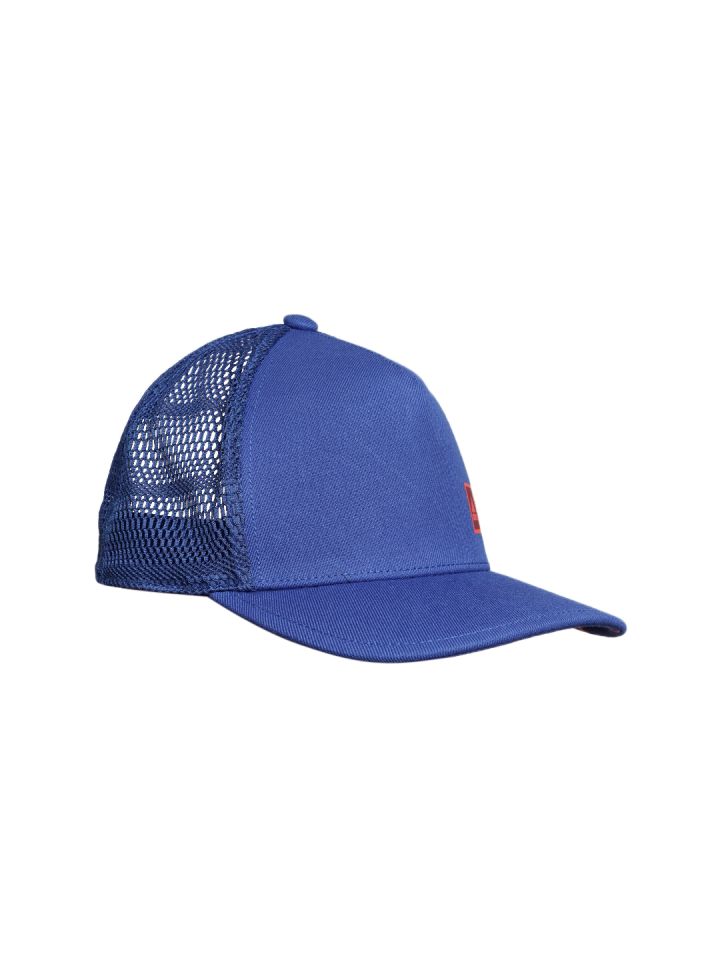 Snapback hotsell caps myntra