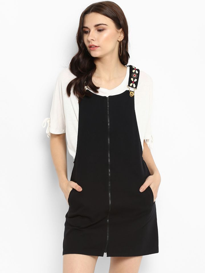 Pinafore deals dress myntra