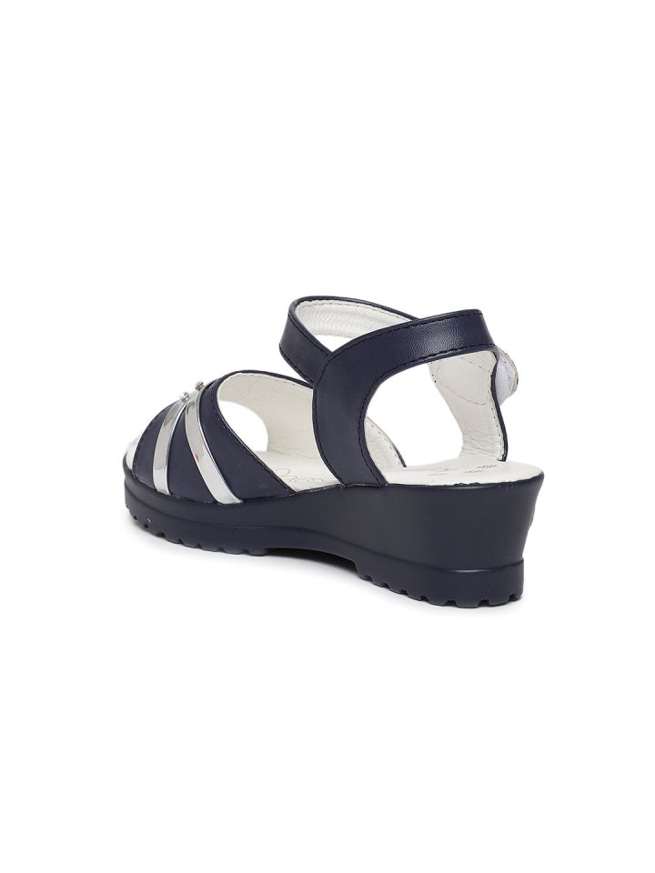 Navy blue and white sandals hotsell