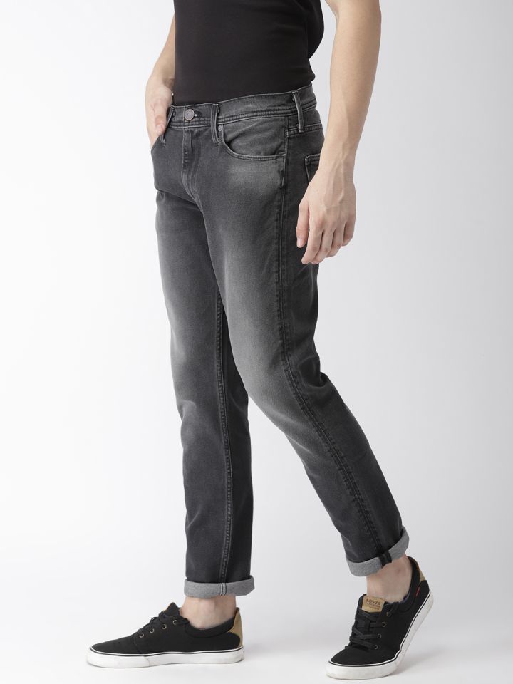 black slim levi jeans
