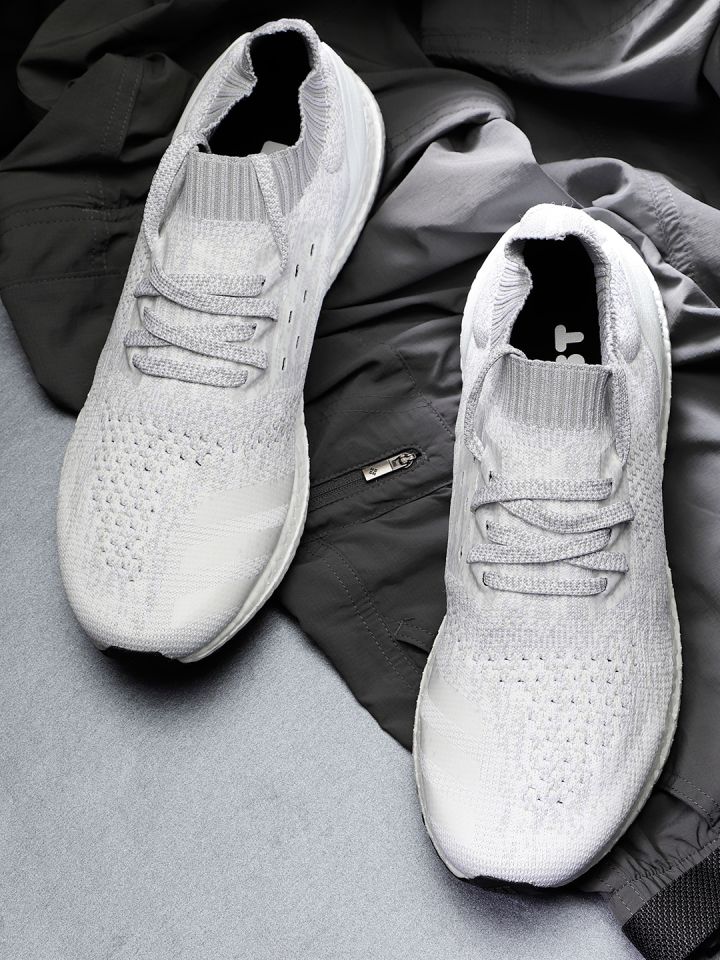Adidas ultra boost uncaged store white e amp; core black