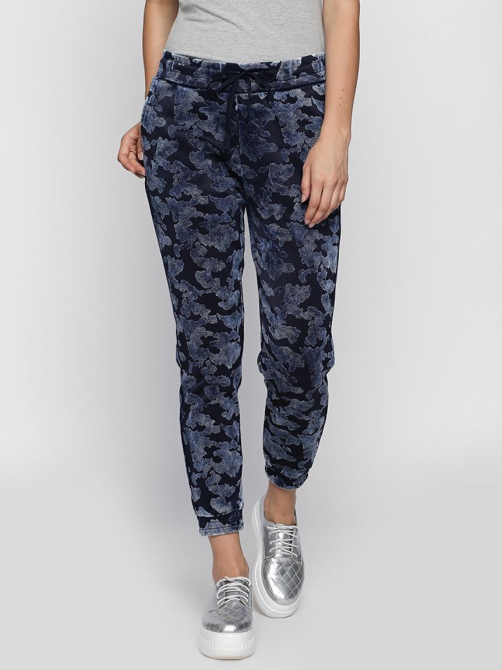 printed joggers womens