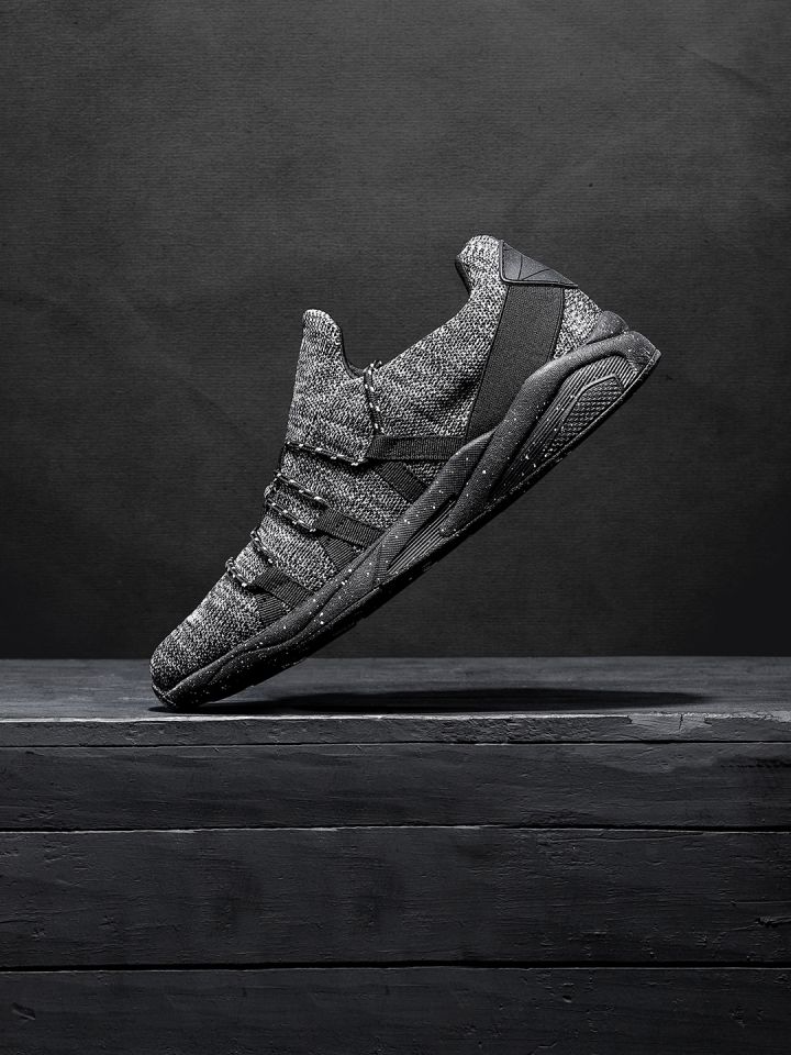 Hrx charcoal top grey sneakers