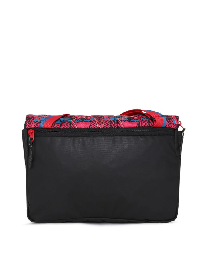 Wildcraft messenger discount bags myntra