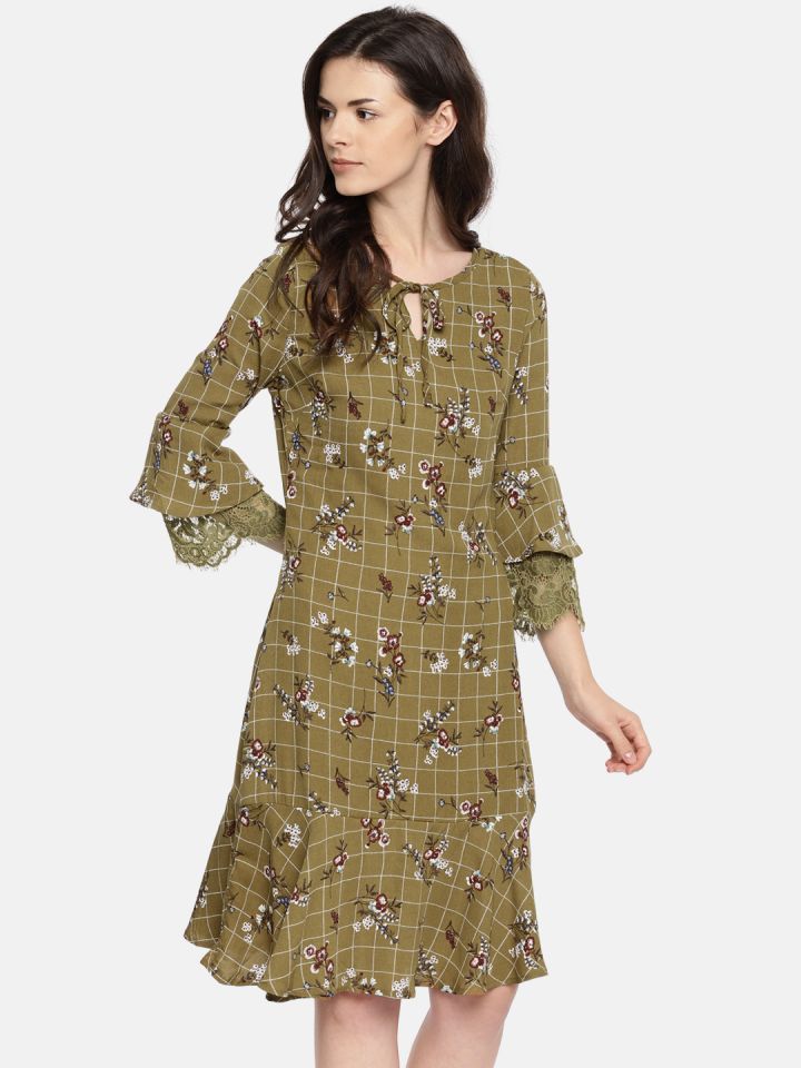 Khaki a store line dress