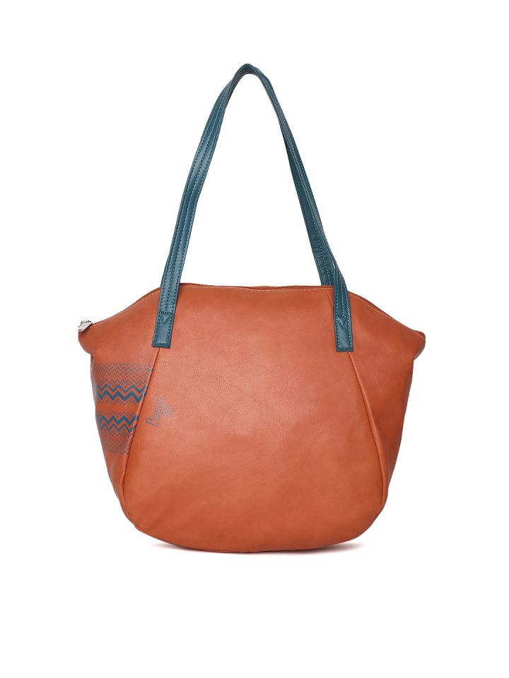 Myntra handbags baggit store