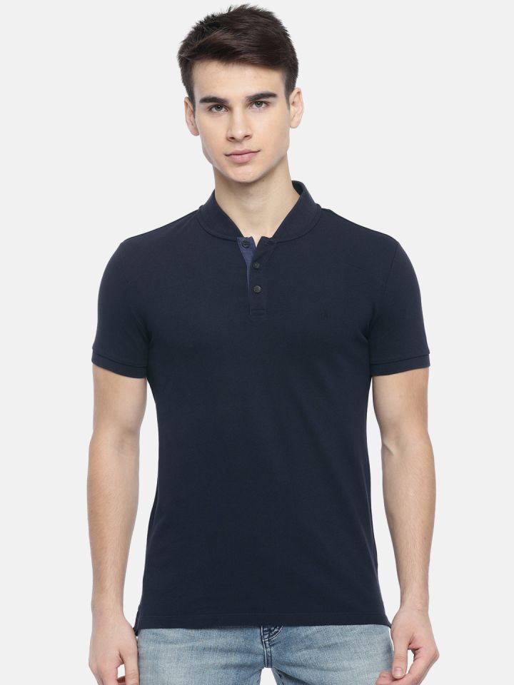 Calvin klein t shirt with collar outlet