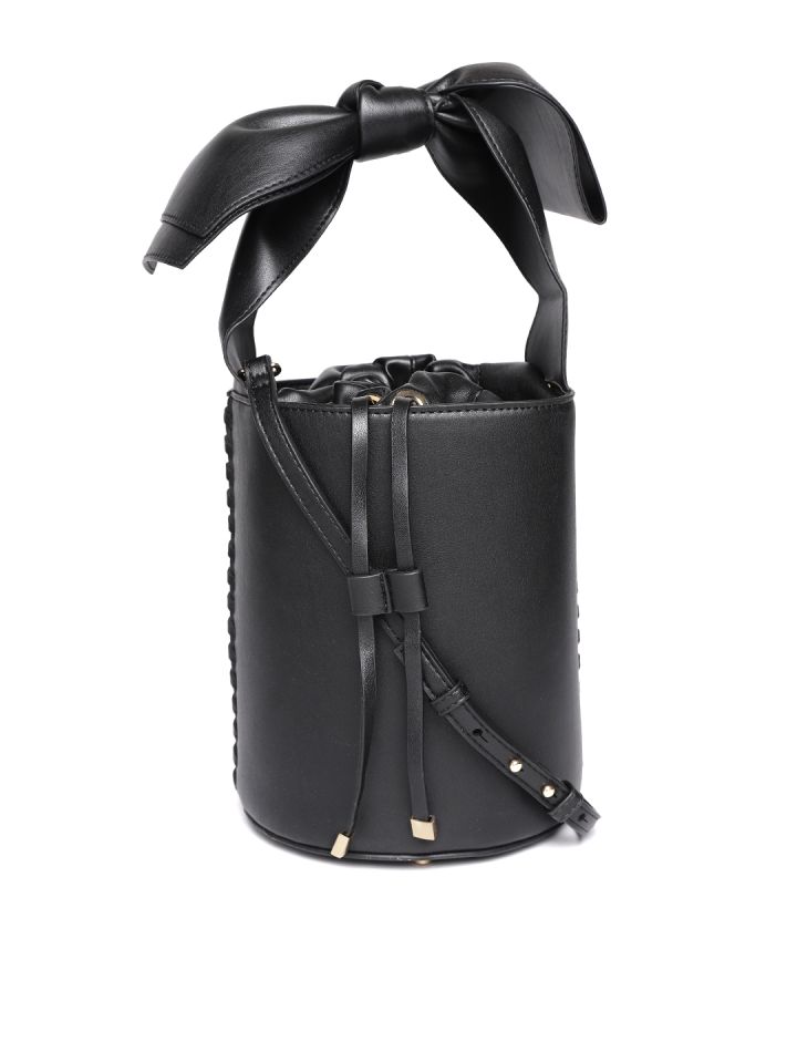 mango black solid handheld bag