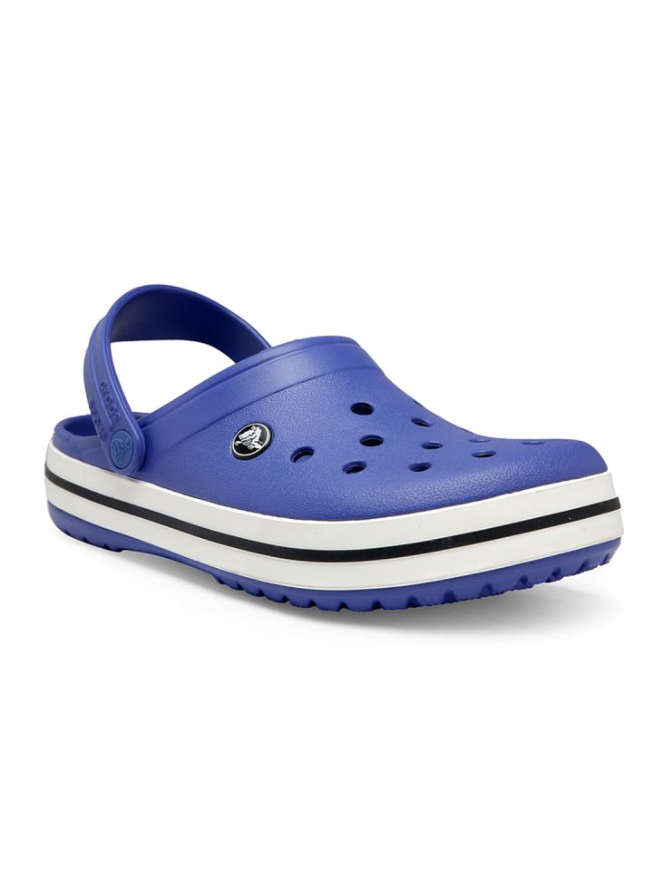 Crocs for shop men myntra