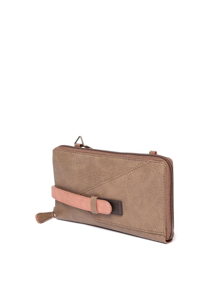 Myntra baggit wallets hotsell